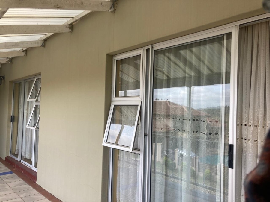 5 Bedroom Property for Sale in Breidbach Eastern Cape
